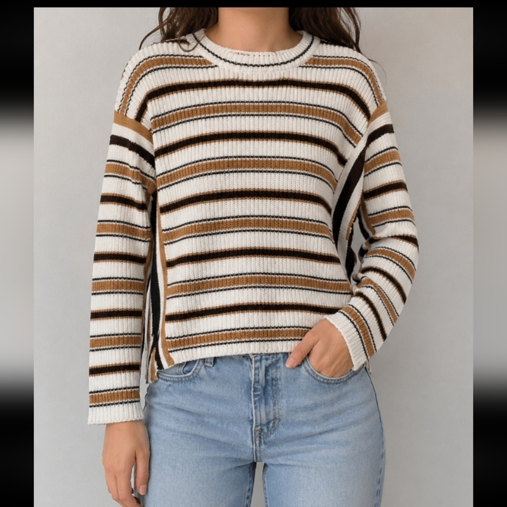 MAX STUDIO Ligh Low Long Sleeve Sweater Small